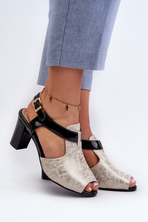 Dámske sandále na vysokom opätku z ekokože v zlato-čiernej farbe Queenmarie Dámske sandále na vysokom opätku z ekokože v zlato-čiernej farbe Queenmarie