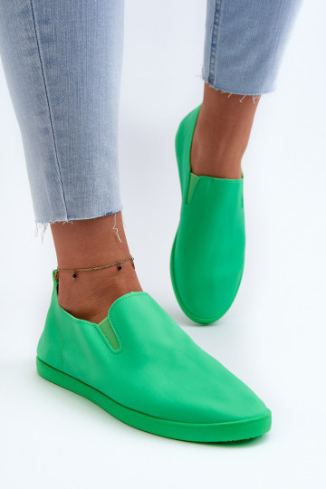 Športová obuv voľnočasová obuv Slip-On zelenej farby Lovinia