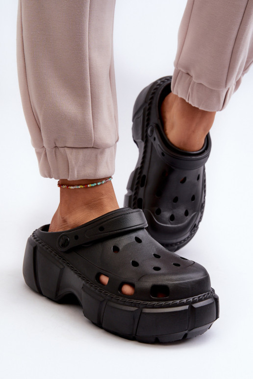 Dámske papuče Ľahké papuče s módnou masívnou podrážkou v čiernej farbe Witima Dámske papuče Ľahké papuče s módnou masívnou podrážkou v čiernej farbe Witima