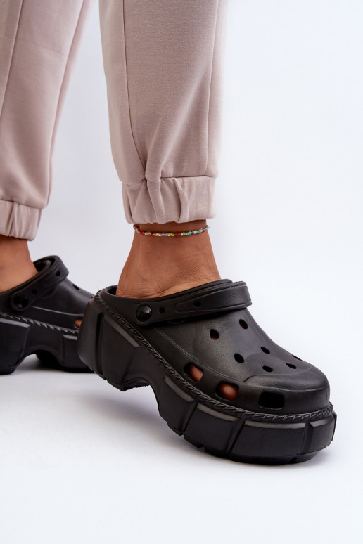 Dámske papuče Ľahké papuče s módnou masívnou podrážkou v čiernej farbe Witima Dámske papuče Ľahké papuče s módnou masívnou podrážkou v čiernej farbe Witima