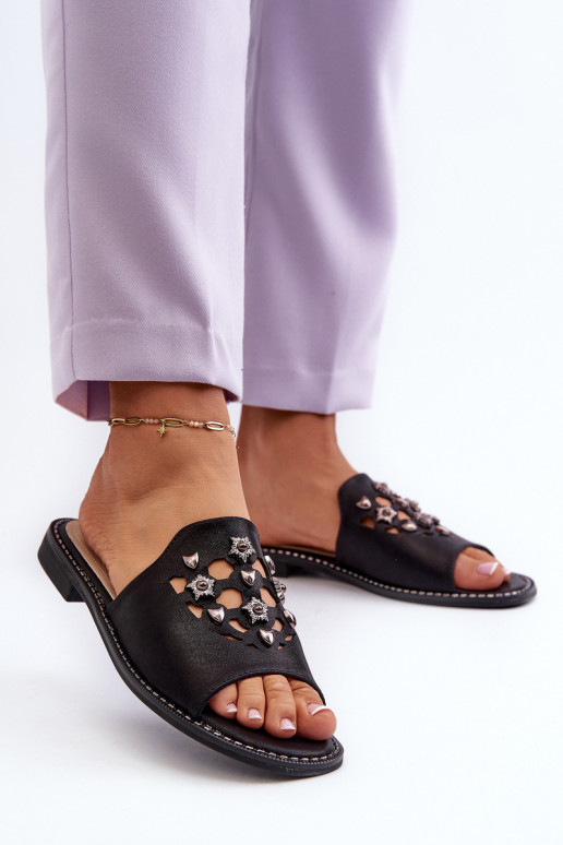 s leskom Dámske sandále s krásnymi detailmi S.Barski KV27-063 čiernej farby s leskom Dámske sandále s krásnymi detailmi S.Barski KV27-063 čiernej farby