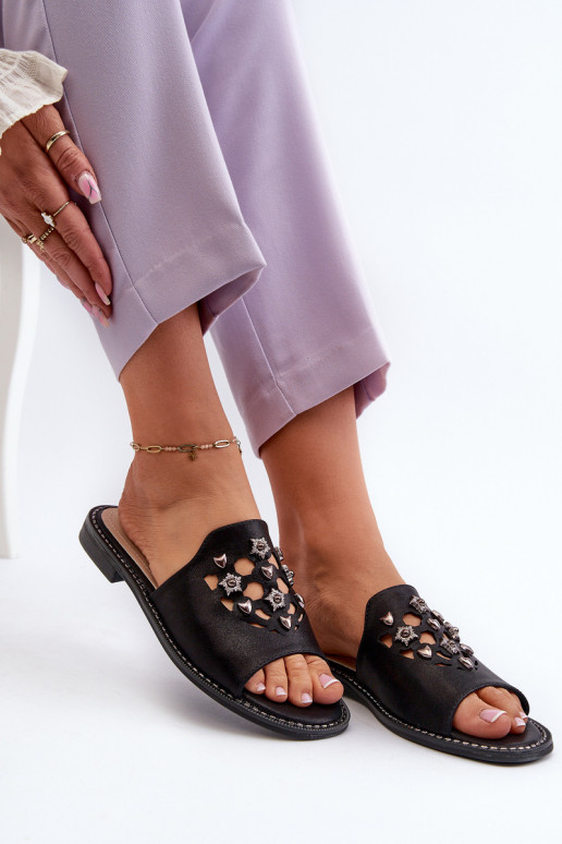 s leskom Dámske sandále s krásnymi detailmi S.Barski KV27-063 čiernej farby s leskom Dámske sandále s krásnymi detailmi S.Barski KV27-063 čiernej farby