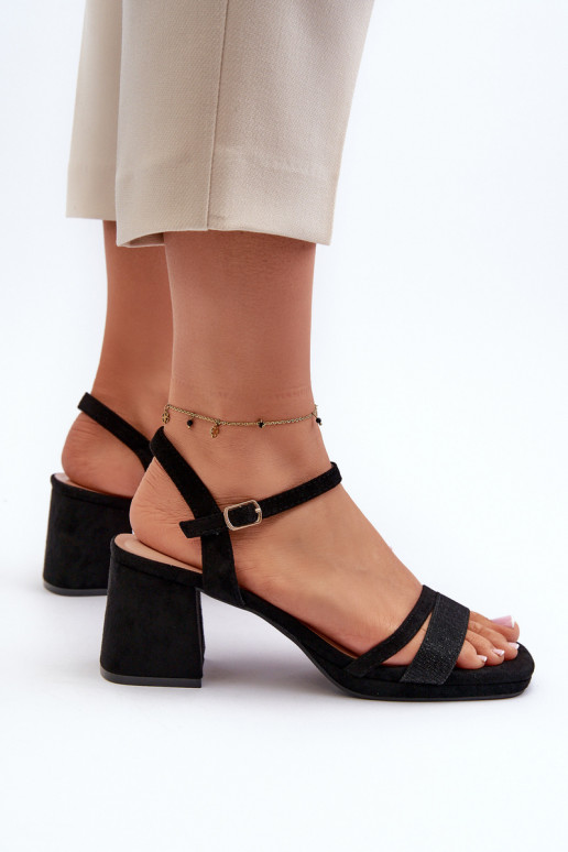 Elegantné sandále na vysokom podpätku Z Błyszczącym čiernej farby Tessata Elegantné sandále na vysokom podpätku Z Błyszczącym čiernej farby Tessata