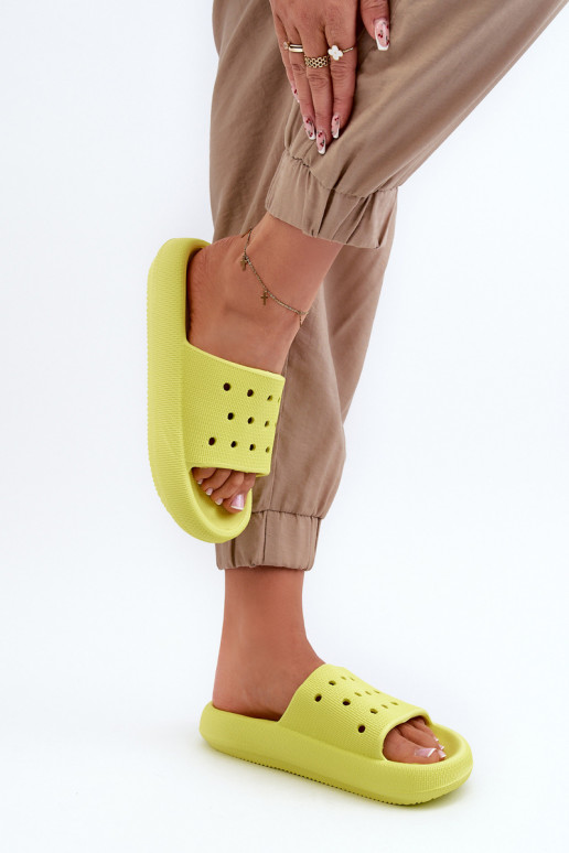 Ľahké papuče s masívnou podrážkou Limonka Beula Ľahké papuče s masívnou podrážkou Limonka Beula