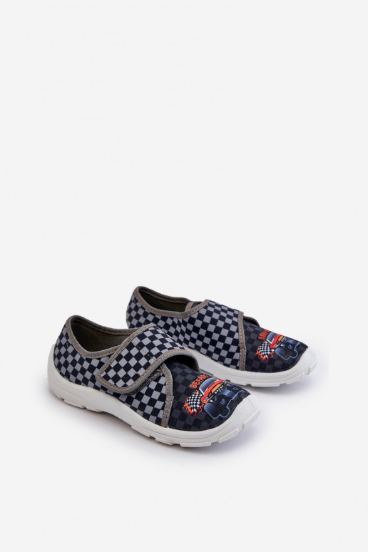 Pohodlné papuče pre chlapcov s lepiacim zapínaním Befado 974Y540 šedé Pohodlné papuče pre chlapcov s lepiacim zapínaním Befado 974Y540 šedé