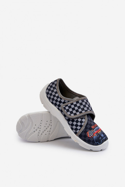 Pohodlné papuče pre chlapcov s lepiacim zapínaním Befado 974Y540 šedé Pohodlné papuče pre chlapcov s lepiacim zapínaním Befado 974Y540 šedé