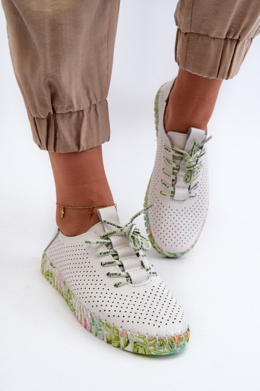 Topánky Sznurowe v bielej farbe Farnalea