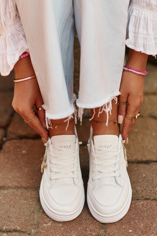 obuv na voľný čas športová obuv s platformou s ornamentami biela farba Vinceza 13613