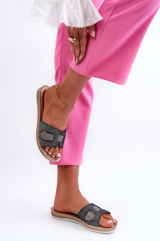 Pohodlné lesklé papuče Inblu BA000050 čierne Pohodlné lesklé papuče Inblu BA000050 čierne