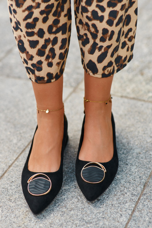 Topánky na nízkom podpätku Z vyrobené z eko-semišu S.Barski KV27-037 čiernej farby Topánky na nízkom podpätku Z vyrobené z eko-semišu S.Barski KV27-037 čiernej farby