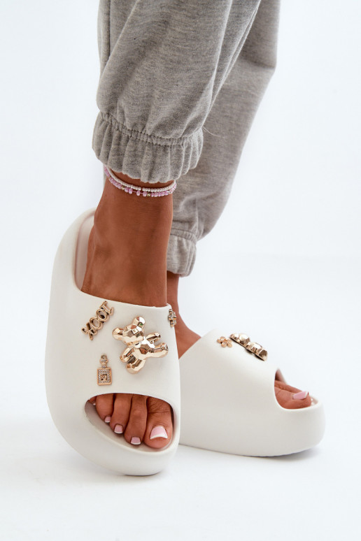 Dámske papuče Lengva Ľahké papuče s krásnymi detailmi v bielej farbe Orchia