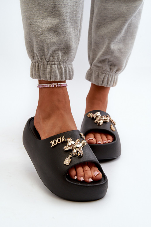 Dámske papuče Lengwa Ľahké papuče s krásnymi detailmi v čiernej farbe Orchia