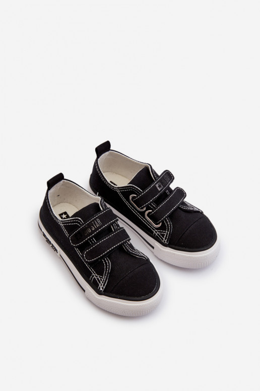 Detská voľnočasová obuv so zapínaním Big Star LL374015 čiernej farby Detská voľnočasová obuv so zapínaním Big Star LL374015 čiernej farby