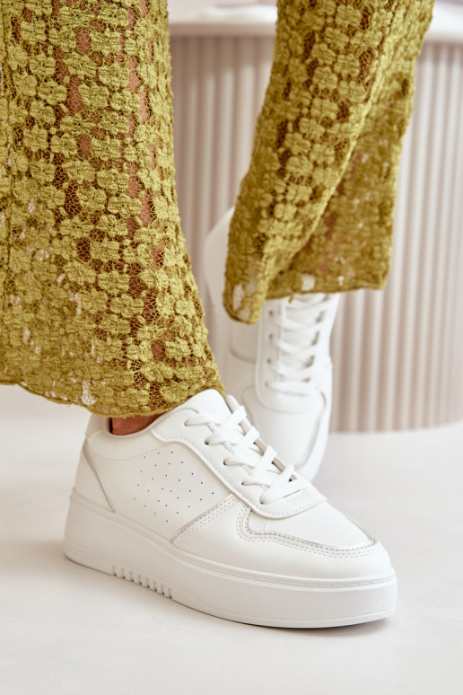 Tenisky model obuvi Dámske s platformou S Ornatem Šnurovaniem biela farba Mistra Tenisky model obuvi Dámske s platformou S Ornatem Šnurovaniem biela farba Mistra