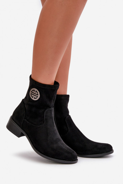 Dámske čižmy Upevnené Zapnuté Hrad S Ornatem Detalem z eko semišuoIne čierna Lerioria Dámske čižmy Upevnené Zapnuté Hrad S Ornatem Detalem z eko semišuoIne čierna Lerioria