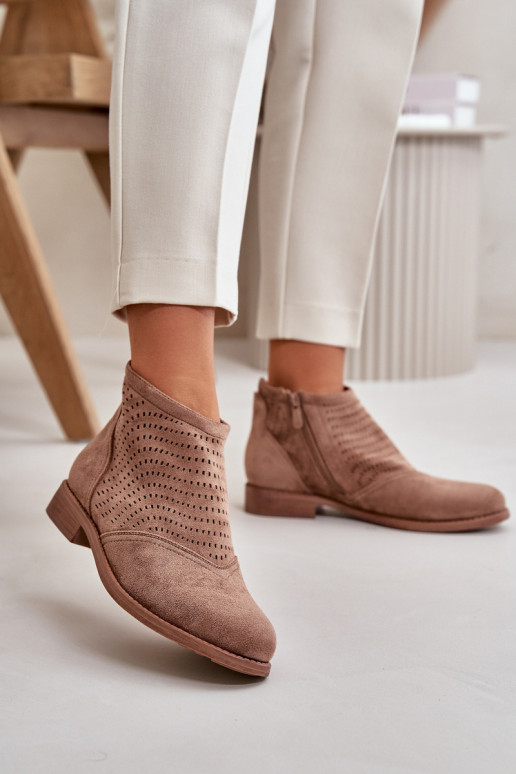 Dámske čižmy so širokými podpätkami s prvkami prelamovania Hnedá farba S.Barski HY42-076 Dámske čižmy so širokými podpätkami s prvkami prelamovania Hnedá farba S.Barski HY42-076