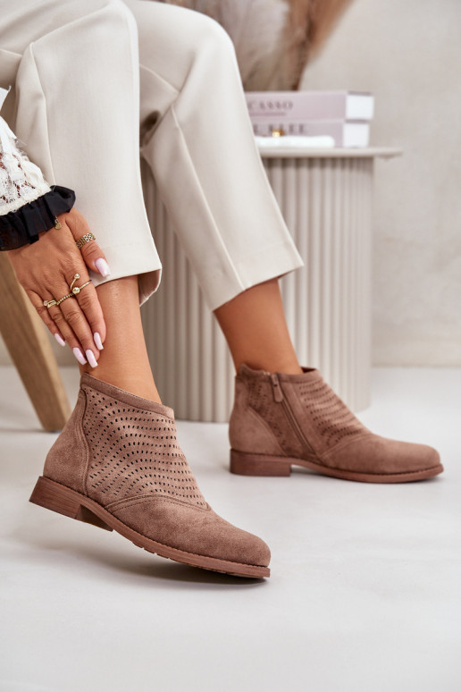 Dámske čižmy so širokými podpätkami s prvkami prelamovania Hnedá farba S.Barski HY42-076 Dámske čižmy so širokými podpätkami s prvkami prelamovania Hnedá farba S.Barski HY42-076