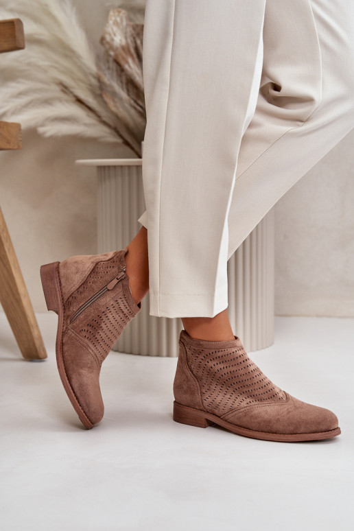 Dámske čižmy so širokými podpätkami s prvkami prelamovania Hnedá farba S.Barski HY42-076 Dámske čižmy so širokými podpätkami s prvkami prelamovania Hnedá farba S.Barski HY42-076