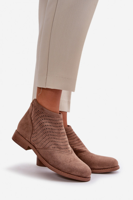 Dámske čižmy so širokými podpätkami s prvkami prelamovania Hnedá farba S.Barski HY42-076 Dámske čižmy so širokými podpätkami s prvkami prelamovania Hnedá farba S.Barski HY42-076