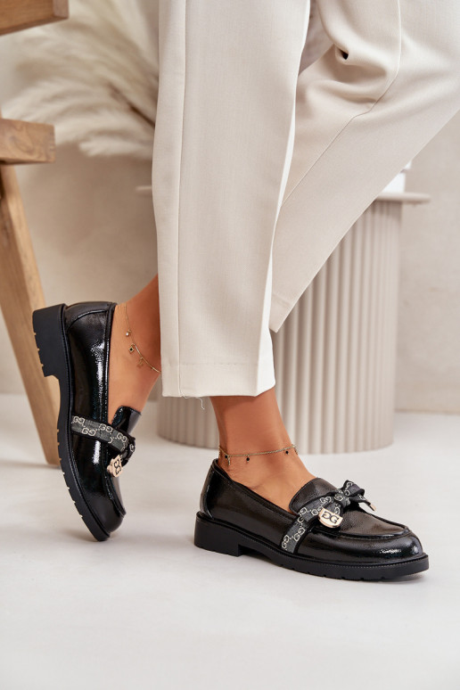 s lakovým efektom Dámske Mokasíny so stuhami S.Barski HY42-331A čierna s lakovým efektom Dámske Mokasíny so stuhami S.Barski HY42-331A čierna