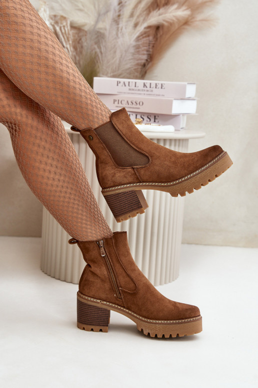 Dámske čižmy zahriať sa s podpätkami z eko semišuoIne Hnedá farba Irissinae Dámske čižmy zahriať sa s podpätkami z eko semišuoIne Hnedá farba Irissinae