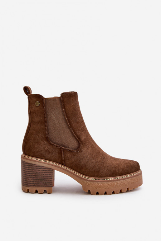 Dámske čižmy zahriať sa s podpätkami z eko semišuoIne Hnedá farba Irissinae Dámske čižmy zahriať sa s podpätkami z eko semišuoIne Hnedá farba Irissinae