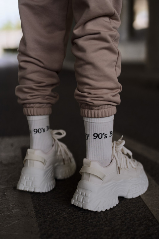 Tenisky model topánok Dámske s módnou masívnou podrážkou vo farbe ivory Nevela Tenisky model topánok Dámske s módnou masívnou podrážkou vo farbe ivory Nevela