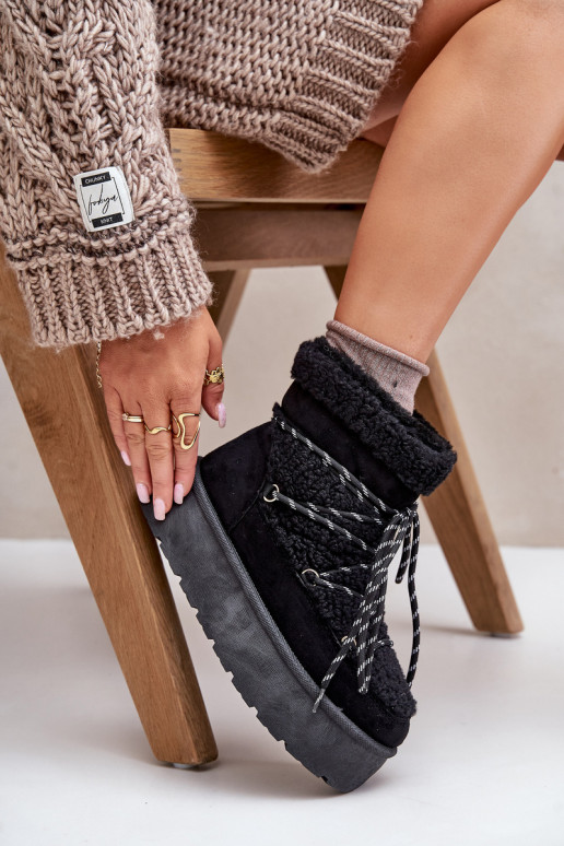 Snehule s platformou a štýlovými detailmi čierna Izathiel Snehule s platformou a štýlovými detailmi čierna Izathiel