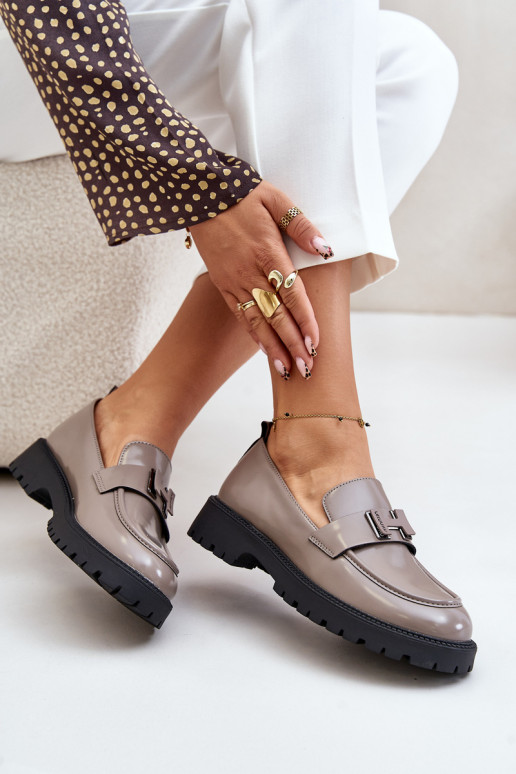 Dámske lakované mokasíny Vinceza sivé Dámske lakované mokasíny Vinceza sivé