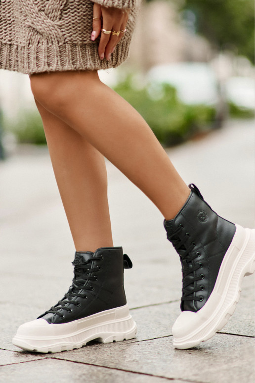 Kožené zahriať sa bežná obuv s platformou Big Star OO274A599 čierna