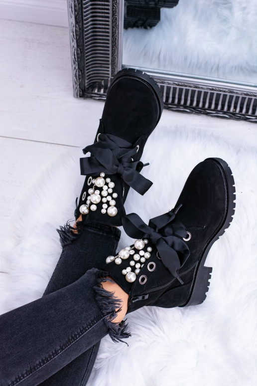 zo semišu zahriať sa Čižmy s imitáciou perál a stuhou čierna Perla zo semišu zahriať sa Čižmy s imitáciou perál a stuhou čierna Perla