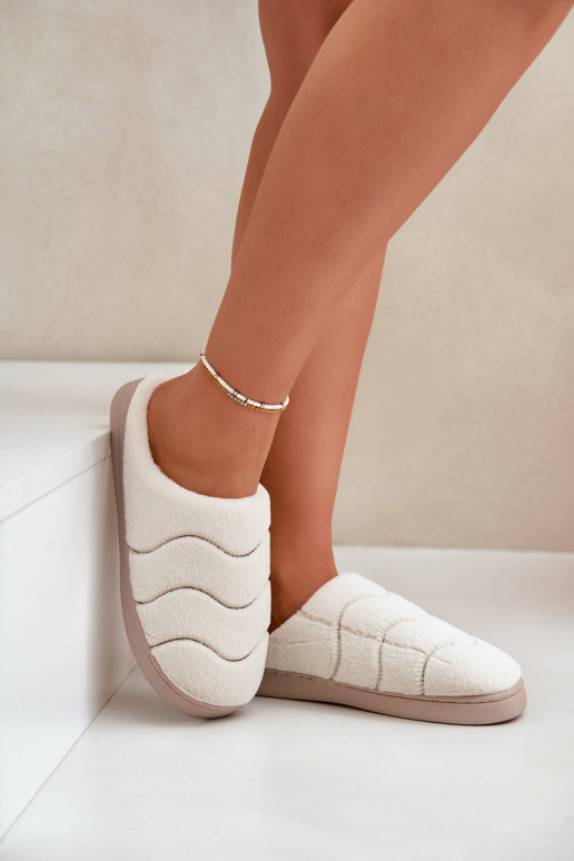 Teplé papuče s kožušinou v béžovej farbe Vamirae Teplé papuče s kožušinou v béžovej farbe Vamirae