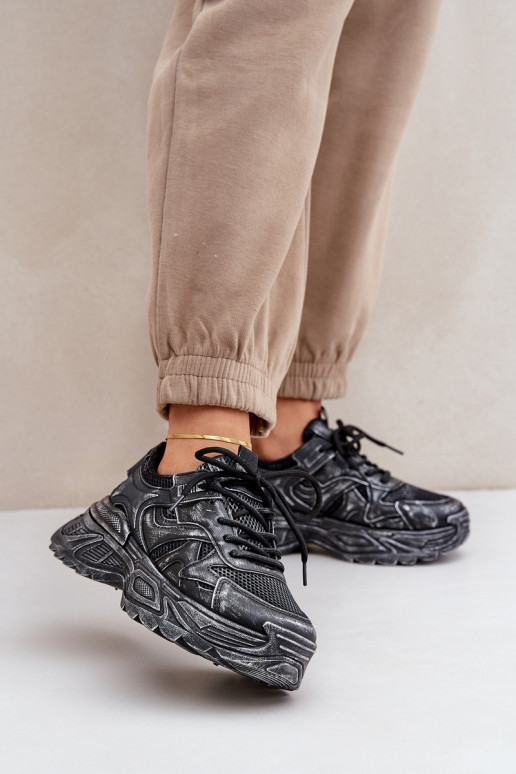 Sneaker štýl dámske topánky s opotrebovaným vzhľadom a platformou v čiernej farbe SeladĮen