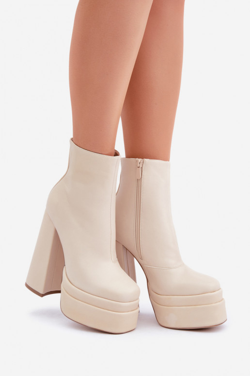 Čižmy s platformou I Príspevok zahriať sa slonovina Selahra