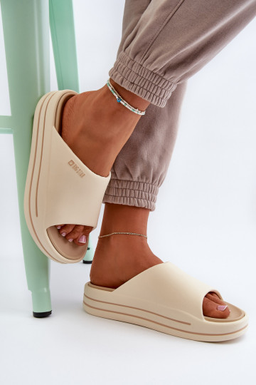 Dámske papuče s platformou Big Star NN274A034 béžová 2