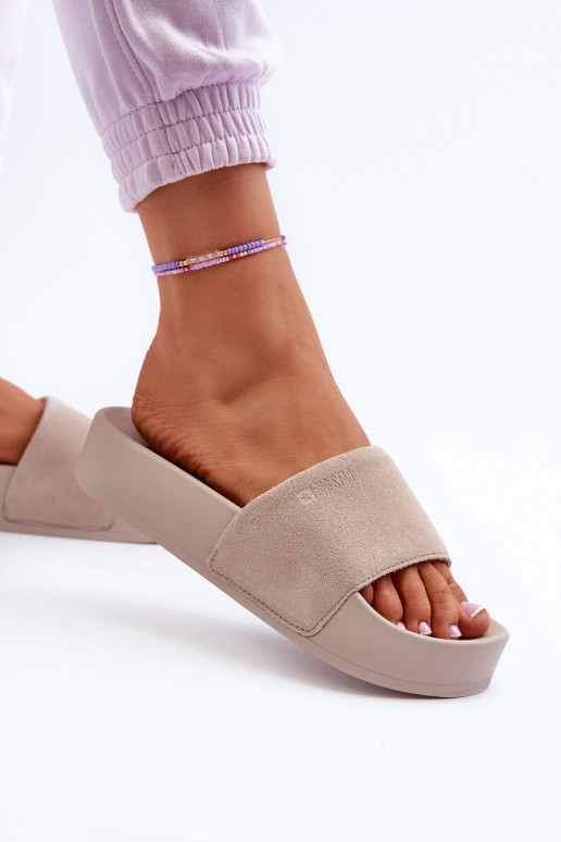 Dámske Papuče s platformou zo semišu Big Star NN274A671 béžová Dámske Papuče s platformou zo semišu Big Star NN274A671 béžová