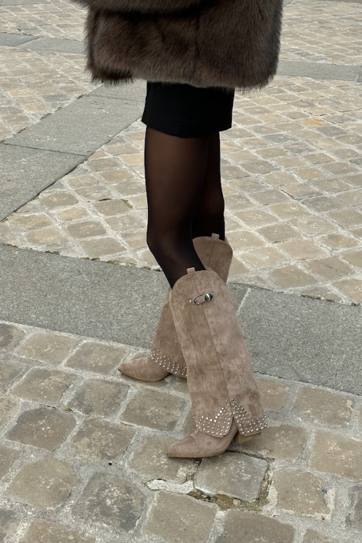 Vysoké čižmy s podpätkami Iveliri... Vysoké čižmy s podpätkami Iveliri...