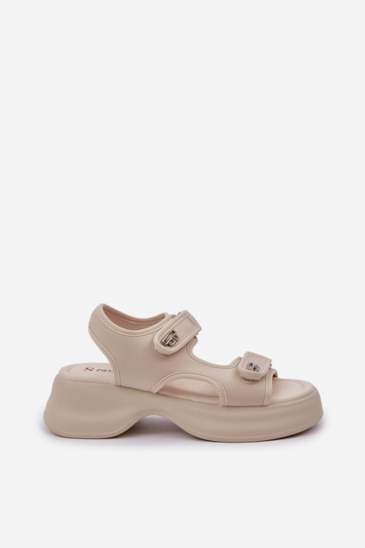 materiál Ľahké sandále s platformou slonovina Deniffia