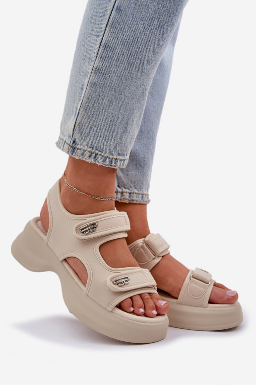 materiál Ľahké sandále s platformou slonovina Deniffia