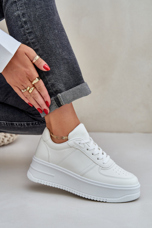 Klasické tenisky z eko kože s platformou biela farba Dorreia