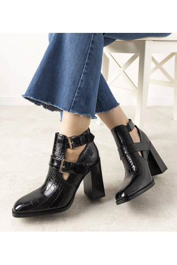 Čierne členkové čižmy s...