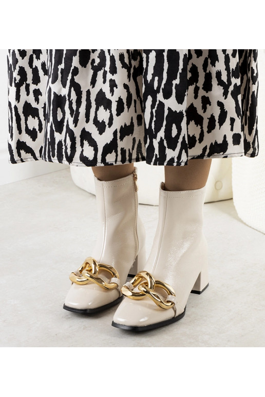 Béžové lakované členkové čižmy Milanel