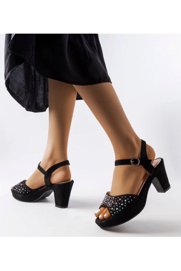 Čierne sandále Beltane na...