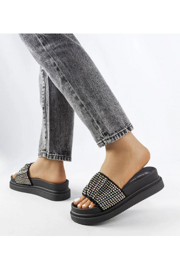 Čierna zirkónová platforma...