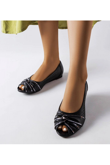 Čierne prelamované...