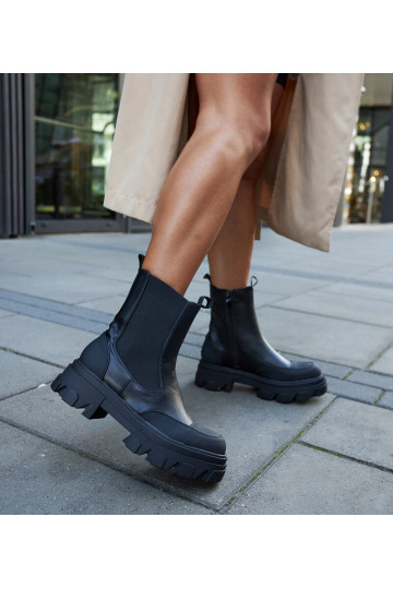 Čierne členkové čižmy s...