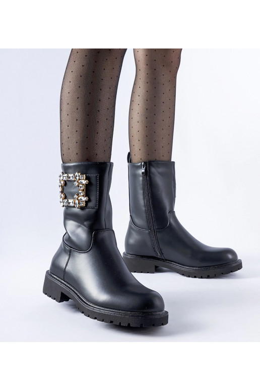 Čierne členkové čižmy zdobené...