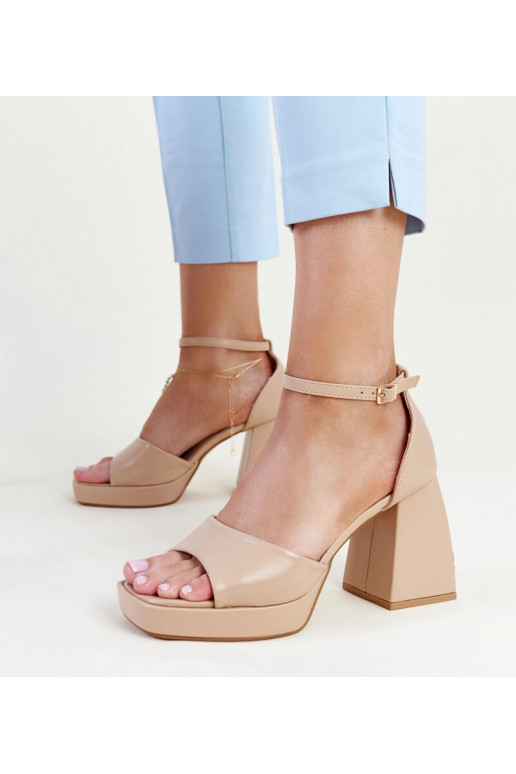 Tmavo béžové sandále Vesna na vysokom...