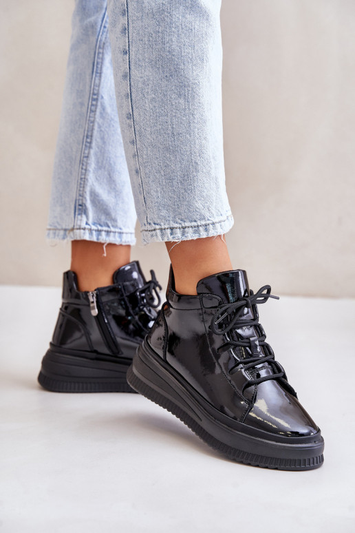 Športové topánky s lakovaným efektom...