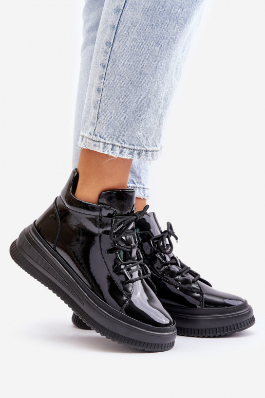 Športové topánky s lakovaným efektom...